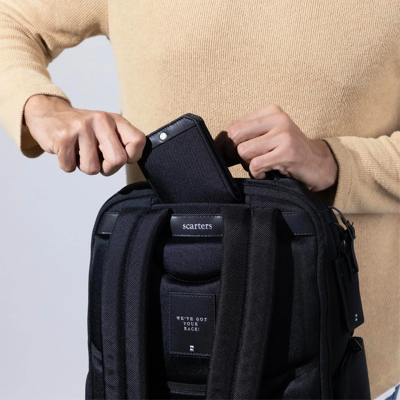 Abundance | Infinite Wallet - Black