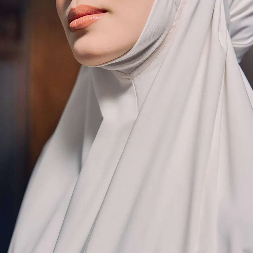 Aman Prayerwear - White
