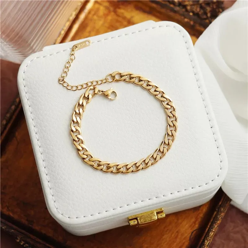 CURB LINK BRACELET