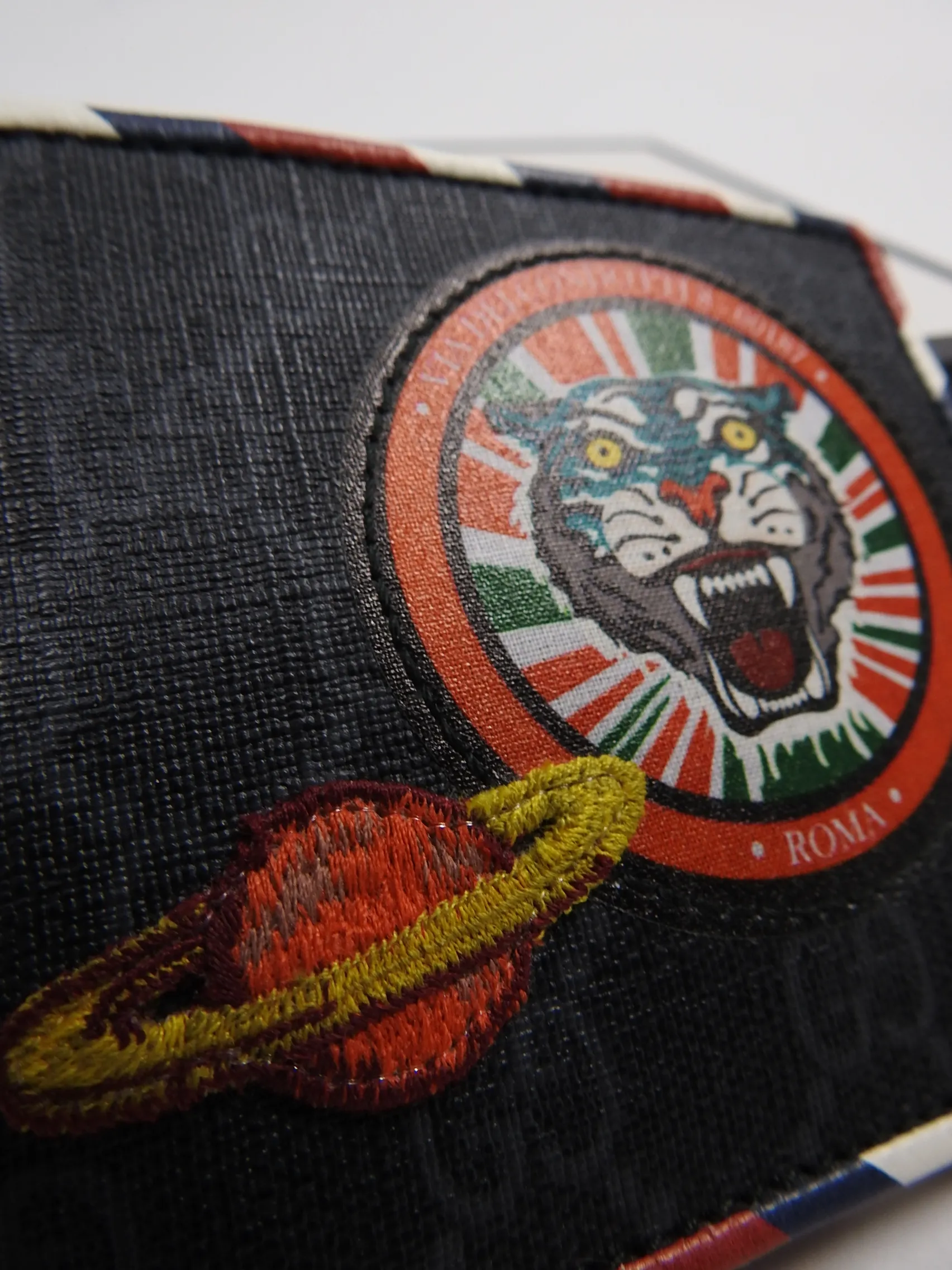 Gucci GG Supreme Tiger & Planet Patch Wallet