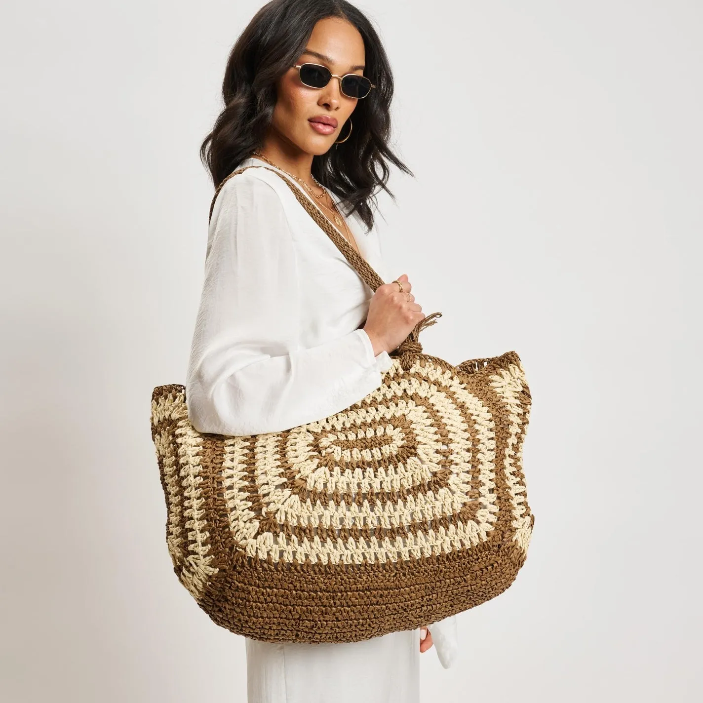 Isla Straw Beach Tote