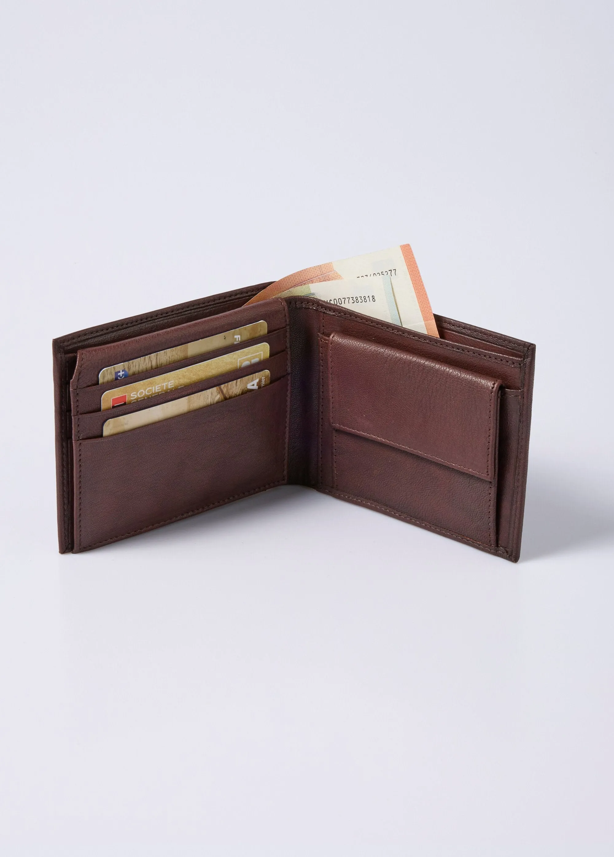 Men's wallet in matte grained leather
