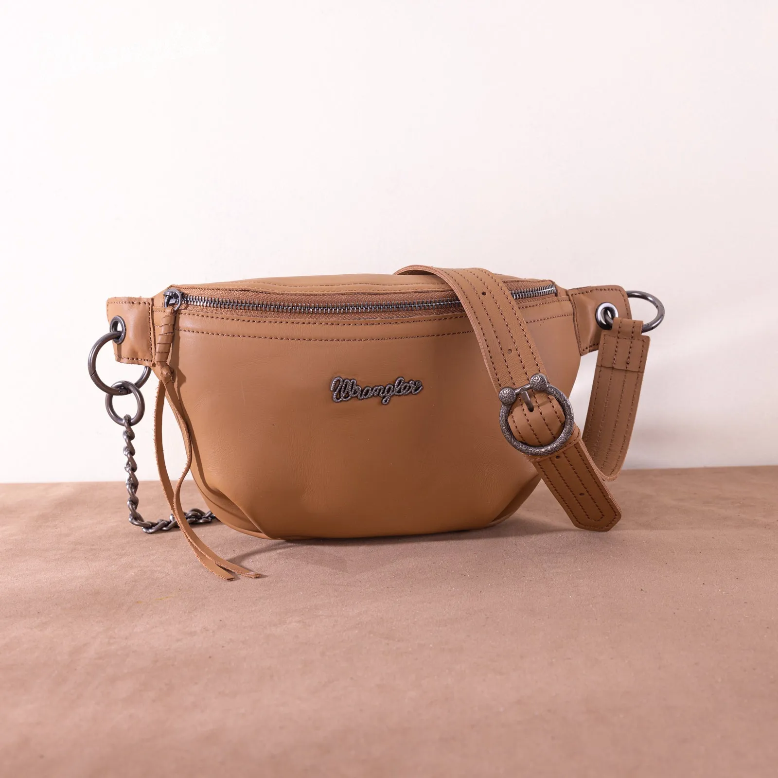 WG30-194 Wrangler Genuine Leather Belt Bag - Brown